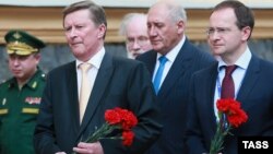 На церемонии открытия памятной доски в честь генерал-лейтенанта русской армии Густава Маннергейма