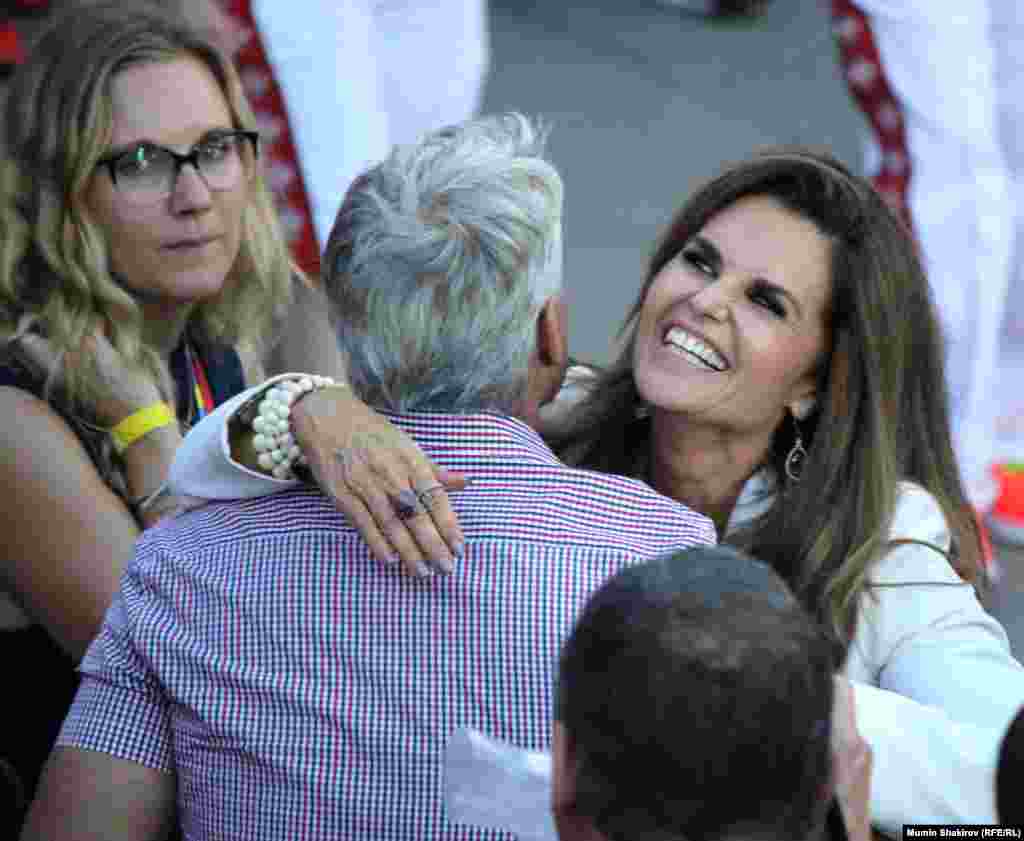 Мария Шрайвер, дочь Юнис Шрайвер и бывшая первая леди  Калифорнии 