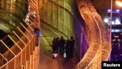 Стена на границе Марокко и Испании