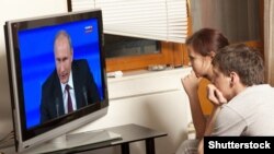 По телебачинню в окупації показують відірвані від реальности речі – Виговська