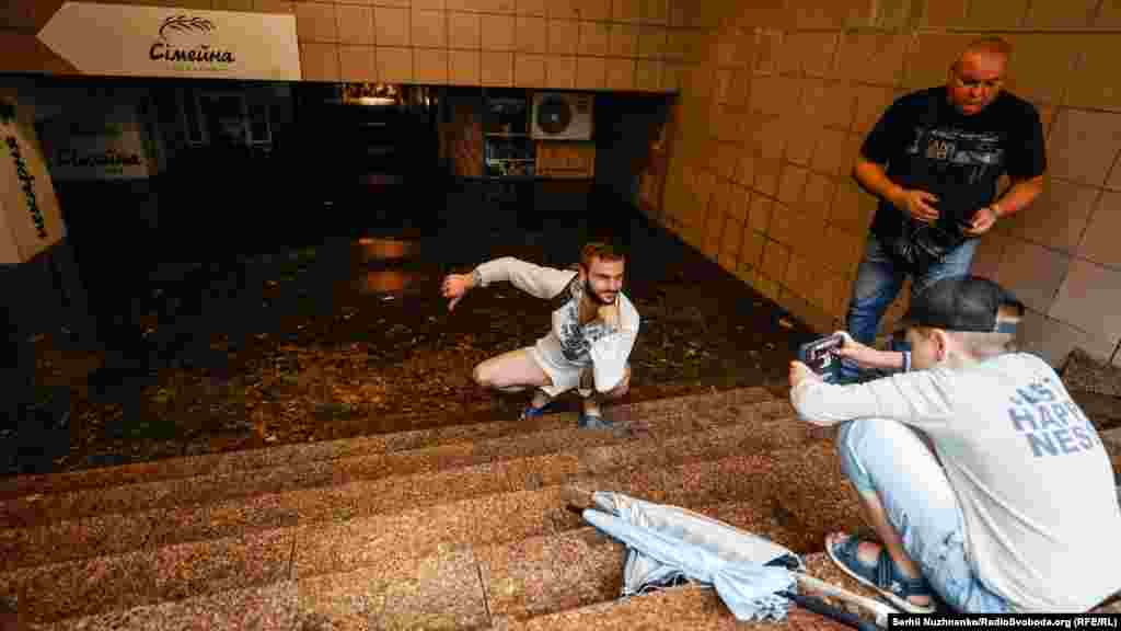 Затоплений перехід до метро «Академмістечко», Київ, 19 липня 2021 року