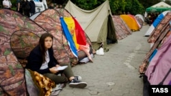 Палаточный лагерь в центре Кишинева