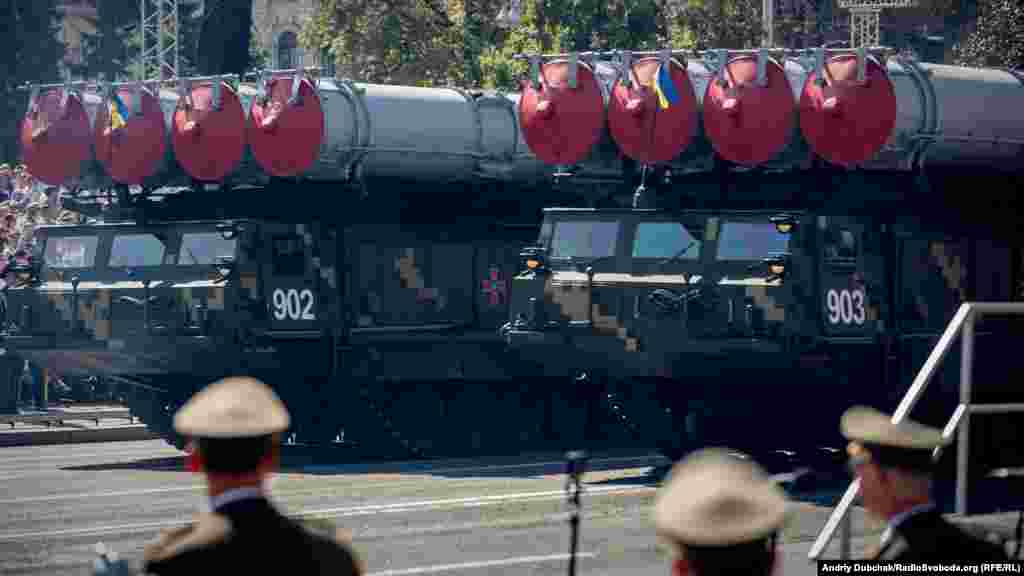 Зенітно-ракетні системи середнього радіусу дії С-300