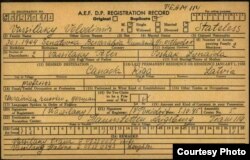 Карточка ди-пи В. Василакия, 1945 г. Источник: Bad Arolsen Archives