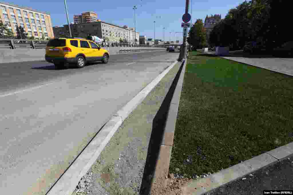 Ленинградский проспект. Ноу-хау московского правительства – двойные бордюры