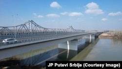 Most preko rijeke Save najzahtjevnije je dio dionice autoputa Beograd–Sarajevo.