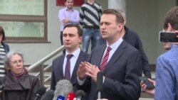 "Система защищает жулье и ворье" "Система защищает жулье и ворье"