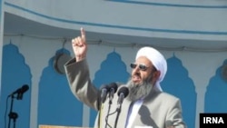 مولوی عبدالحمید کشته شدن مرزبانان را « مایه نگرانی شدید» دانسته است.