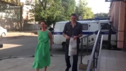 Активіста Ігоря Мовенка випустили із СІЗО Сімферополя (відео) Активіста Ігоря Мовенка випустили із СІЗО Сімферополя (відео)