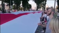 «Віримо, можемо, переможемо!»: протестна хода в білоруському Гродні (відео) «Віримо, можемо, переможемо!»: протестна хода в білоруському Гродні (відео)