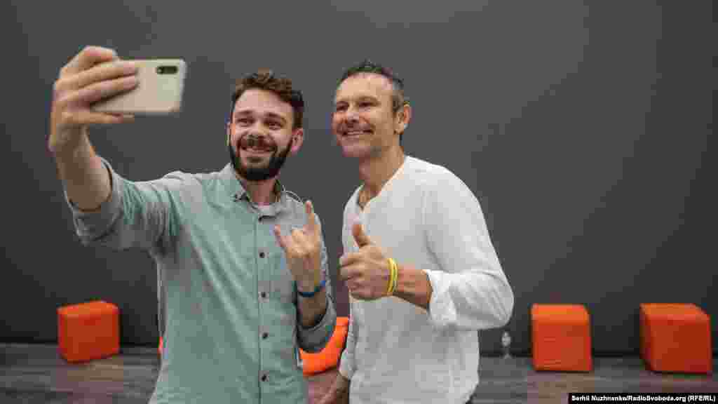 Лідер «Голосу» Святослав Вакарчук у штабі партії в Києві