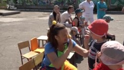 «Сміхноси»: волонтери, що дарують щирість і усмішку дітям