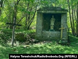 Каплиця, яка залишилась у Пужниках після ліквідації села в 1949 році