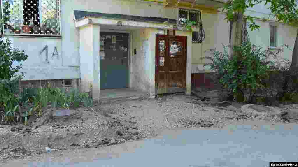 Вход в подъезд – полоса препятствий