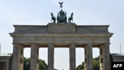 Гостиница "Адлон", где разметился Ходорковский в Берлине, находится у Бранденбургских ворот