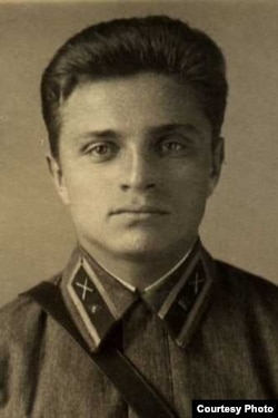 Довоенная фотография лейтенанта Василенко. Источник: ЦАМО.