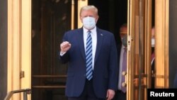 Трамп у твіттері закликав американців «не боятися коронавірусу» і додав, що США подолають його з «найкращими ліками» і вакцинами