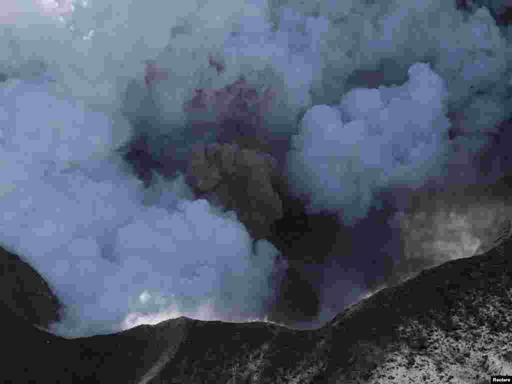 Fotografija vulkana snimljena 19.04. 2010.