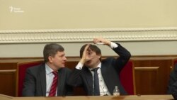 Мовний закон: хто й чому затягує розгляд у парламенті? (відео) Мовний закон: хто й чому затягує розгляд у парламенті? (відео)