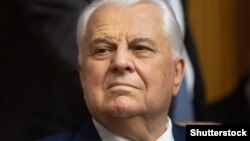 Раніше голова української делегації Леонід Кравчук закликав повернути додому до Різдва та Нового року усіх взаємно утримуваних осіб, що «стало б прикладом високої моралі й відповідальності учасників, ознакою їх прагнення домовитись і щодо решти позицій»