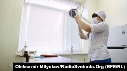 Дорослі із груп ризику зможуть вакцинуватись безкоштовно до кінця року