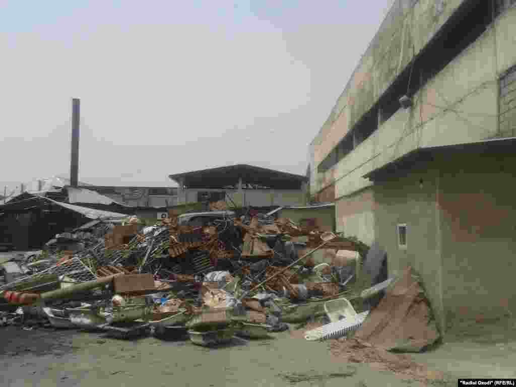 After blast of ammonium chloride.