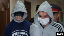 Бывшие сотрудники полиции, обвиняемые в издевательствах над задержанными в ОП "Дальний"