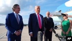 «Їх вже відправляють. Вони надходять з Німеччини, а потім замінюються Німеччиною. І в усіх випадках Сполучені Штати отримують повну оплату… », – сказав Трамп