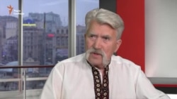 «Почати зараз революцію означає допомогти російській імперії підкорити Київ» – Лук’яненко «Почати зараз революцію означає допомогти російській імперії підкорити Київ» – Лук’яненко