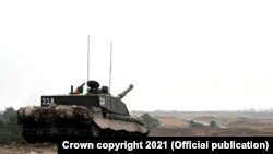Бойові танки Challenger 2, які використовують сухопутні війська Великої Британії. 