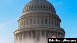 Законопроєкт торкався практично всіх аспектів проведення виборів, усуваючи перешкоди на шляху до голосування та обмежуючи вплив грошей в політиці