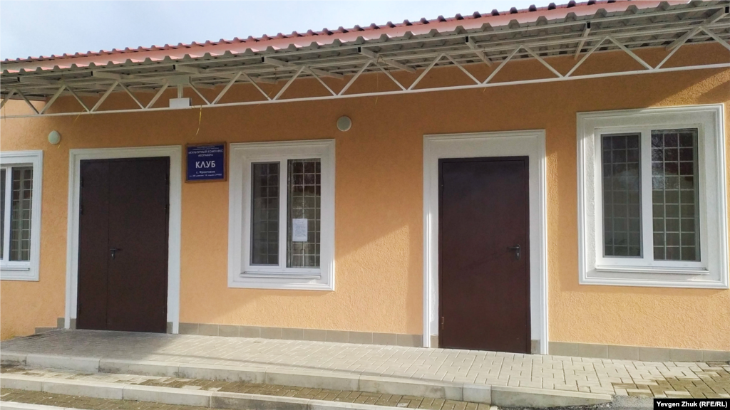 Штаб заседает в сельском клубе дважды в неделю 