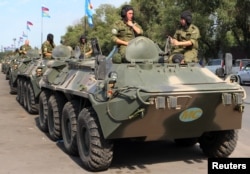 БТР-80 на навчаннях «Непорушне братство» в Киргизстані в липні 2014 року