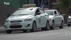 Taksilərlə bağlı yeni qaydalar: 'Say 25 mindirsə, yerdə qalanlar nə edəcək?' Taksilərlə bağlı yeni qaydalar: 'Say 25 mindirsə, yerdə qalanlar nə edəcək?'