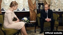 Прем’єр-міністри України і Росії Юлія Тимошенко і Володимир Путін на зустрічі в Москві 28 червня 2008 року