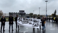 Novi Sad 'stao' na 14 minuta u čast stradalima na Železničkoj stanici Novi Sad 'stao' na 14 minuta u čast stradalima na Železničkoj stanici