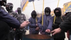 Під стінами посольства Росії протестують проти виборів російського президента Під стінами посольства Росії протестують проти виборів російського президента