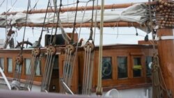 Старовинна вітрильна яхта прийшла до України на ремонт Старовинна вітрильна яхта прийшла до України на ремонт