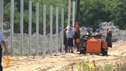 Hungarian Army Hard At Work On Border Fence Hungarian Army Hard At Work On Border Fence