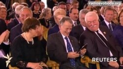 Крим скоро буде вільним – Порошенко на церемонії нагородження Джемілєва Крим скоро буде вільним – Порошенко на церемонії нагородження Джемілєва