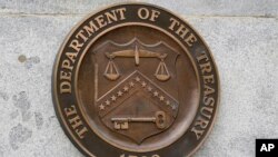 Управління з контролю за іноземними активами при Міністерстві фінансів США заявило, що Ventrade продавала Росії військові радіоприймачі, а IBC передала обробне обладнання та шарикопідшипники