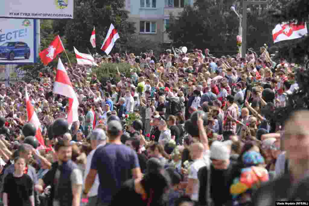 Біля станції метро «Пушкінська» в Мінську