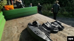 Демонтаж памятника генералу Ивану Черняховскому