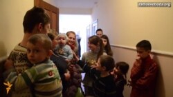 У таборі переселенців «Берізка-1» уже було одне весілля, дві жінки народили – пастор-волонтер У таборі переселенців «Берізка-1» уже було одне весілля, дві жінки народили – пастор-волонтер