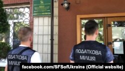 За даними ДФС, у 2019-2020 роках підприємства-фігуранти справи здйснили на замовлення «Київзеленбуду» роботи з будівництва та реконструкції парків у Києві на понад 220 мільйонів гривень