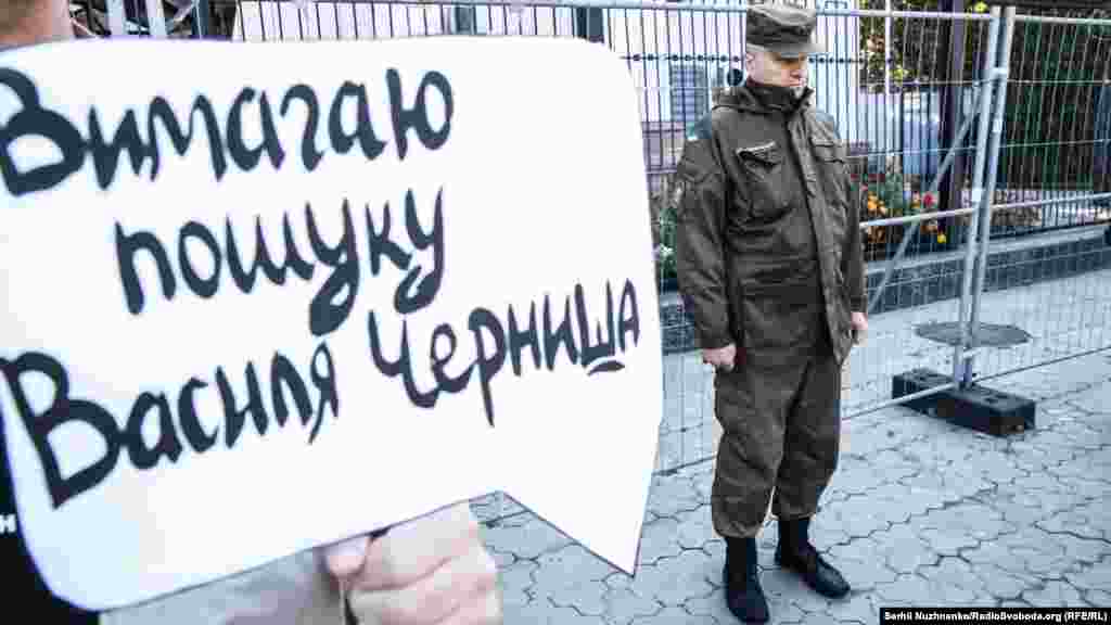 При этом в подконтрольном России Следкоме Крыма утверждают, что «массовых исчезновений крымских татар на полуострове нет»