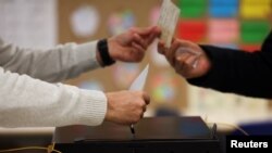 На другому місці – ультраправа партія «Чега» («Досить») із понад 23% голосів