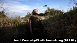 Если б государство взяло в руки идеологические вопросы, столько людей не было б за прямые переговоры с ОРДЛО – Жданов 