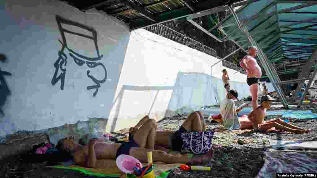 Пляжники «под присмотром»