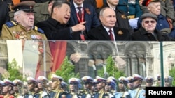 ჩინეთის ლიდერი 9 მაისის "გამარჯვების აღლუმზე" რუსეთის პრეზიდენტის გვერდით იჯდა.